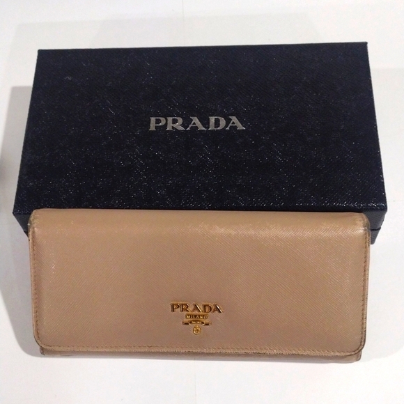 PRADA Wallet 7.5"x3.25" Tan Saffiano Leather Long Flap Snap Closure - Authentic - Picture 1 of 14